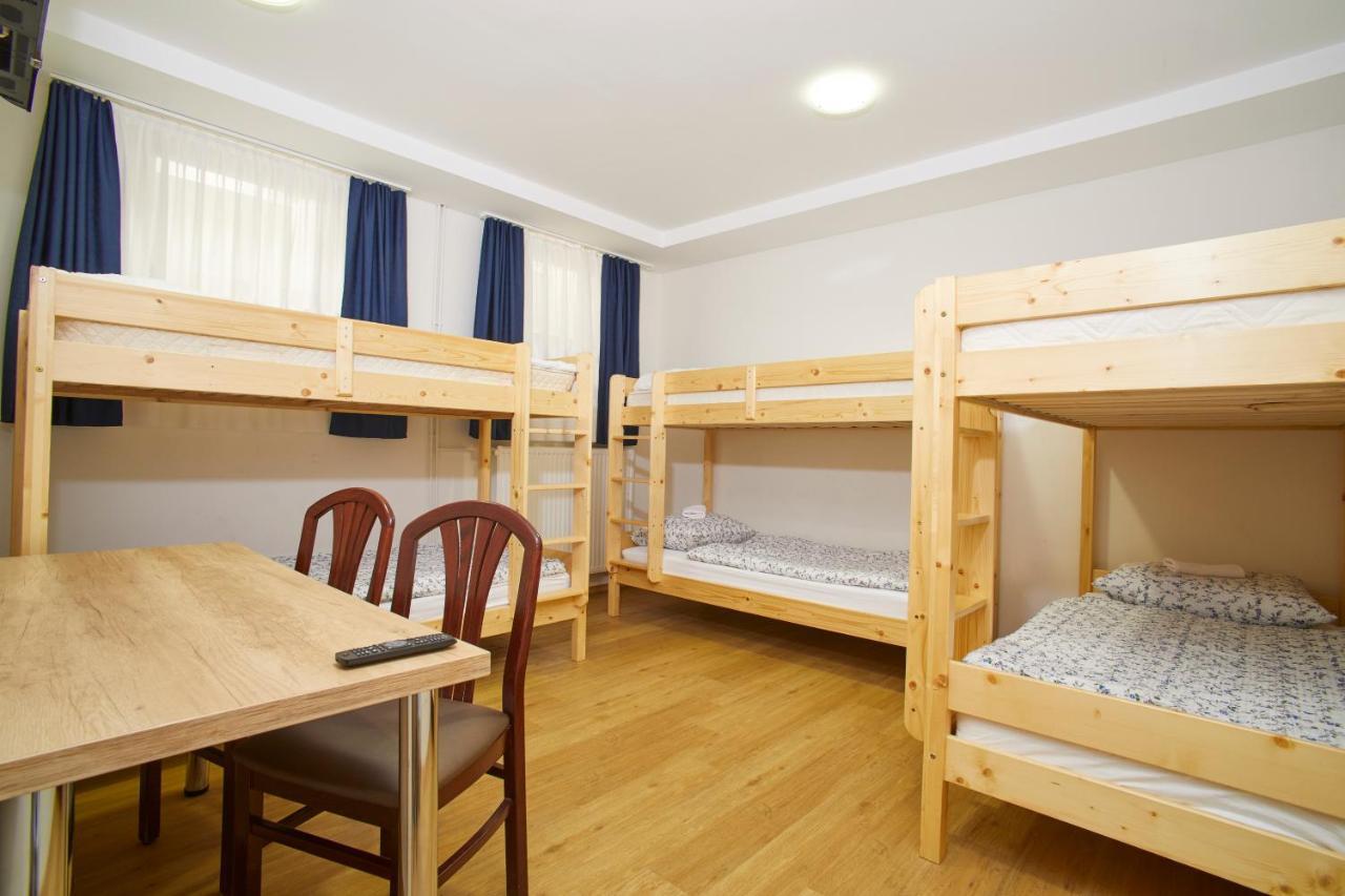Hostel Delalut Ravne na Koroskem Exteriér fotografie
