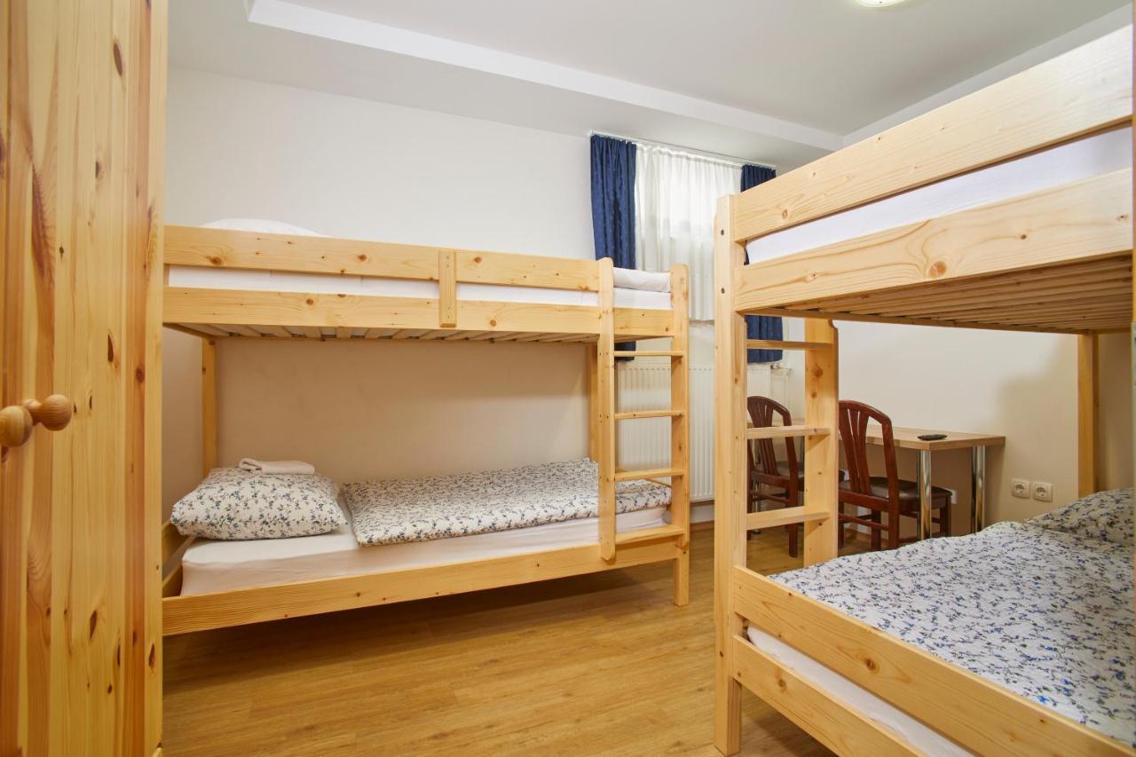 Hostel Delalut Ravne na Koroskem Exteriér fotografie